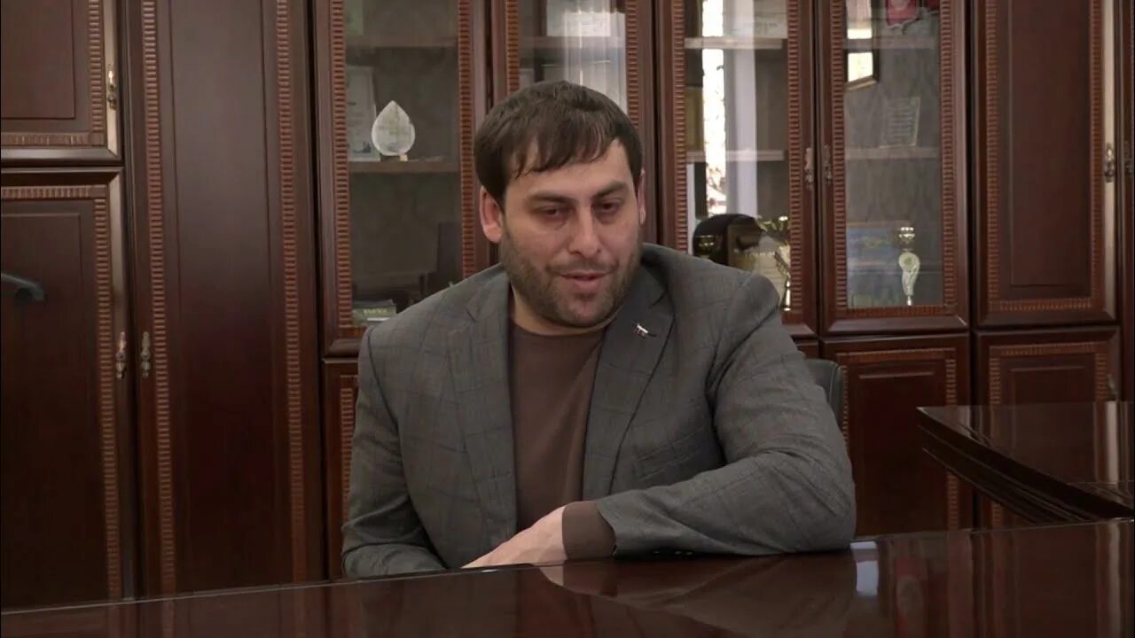 Магомед евкуров. Магомед хаштыров ингушетия. Магомед сулейманович евкуров ингушетия. Евлоев магомед мусаевич министр. Магомед евлоев министр ресурсов ингушетии.