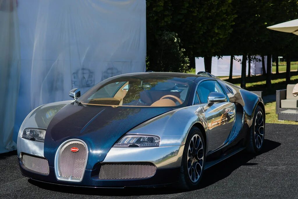 Угоняют бугатти. Bugatti veyron 16.4 grand sport sang bleu. бугатти 16. бугатти 2000г. бугатти 1997 года.