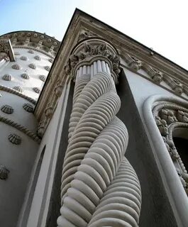 Исторические здания необычных форматов