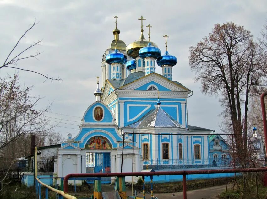 Сайт балахны нижегородской области. Храм Сретения Господня Балахна. Церковь Сретения Господня, Балахна. Кубенцево Балахна Церковь. Сретенская Церковь в Балахне Нижегородской.