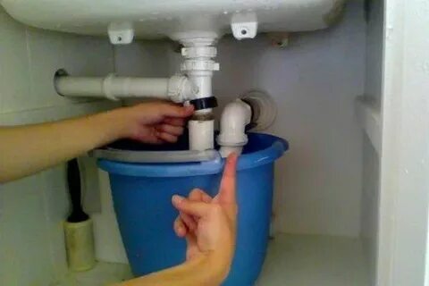 Отвалился сифон на кухне