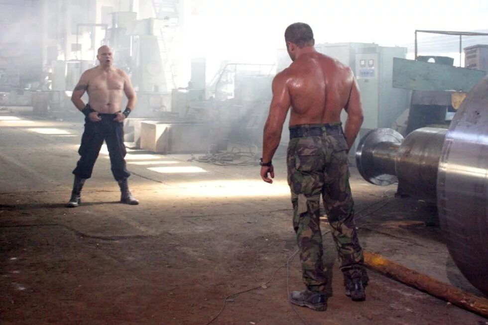 Где снимали день д с пореченковым. Михаил пореченков коммандос. День д фильм 2008. Михаил пореченков в фильме день д. Где снимали день д с пореченковым.