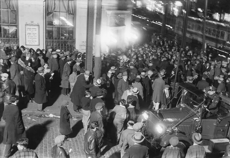 В годы великой депрессии выпустили самую крупную. Сша 1930-е годы великая депрессия. великая депрессия в сша протесты. великая депрессия в сша банки. безработица в великобритании 1930.