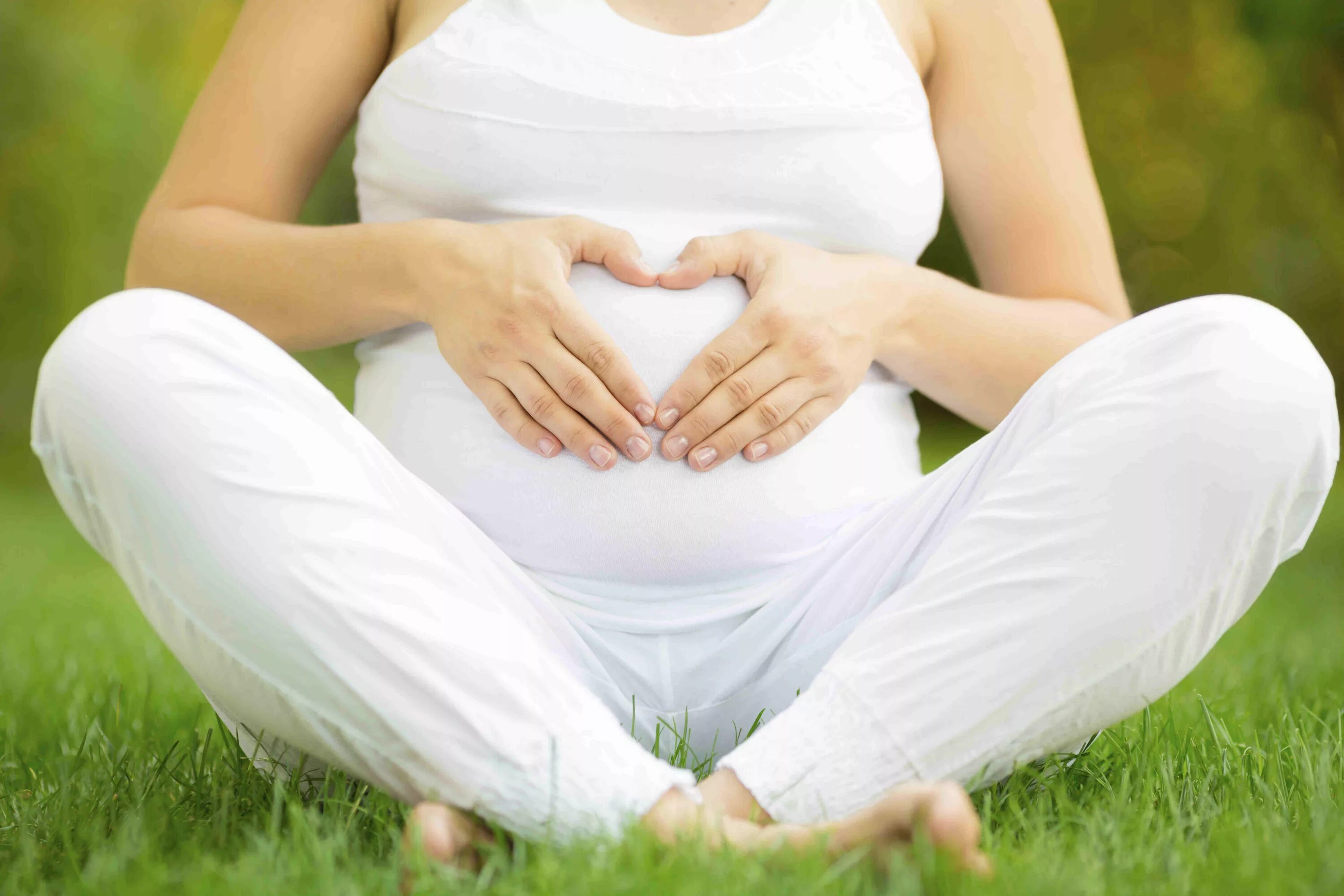 Micronutrient supplement for pregnant women. Образ жизни беременной. Аюрведа беременность. Питание беременной картинки. Массаж и еда.