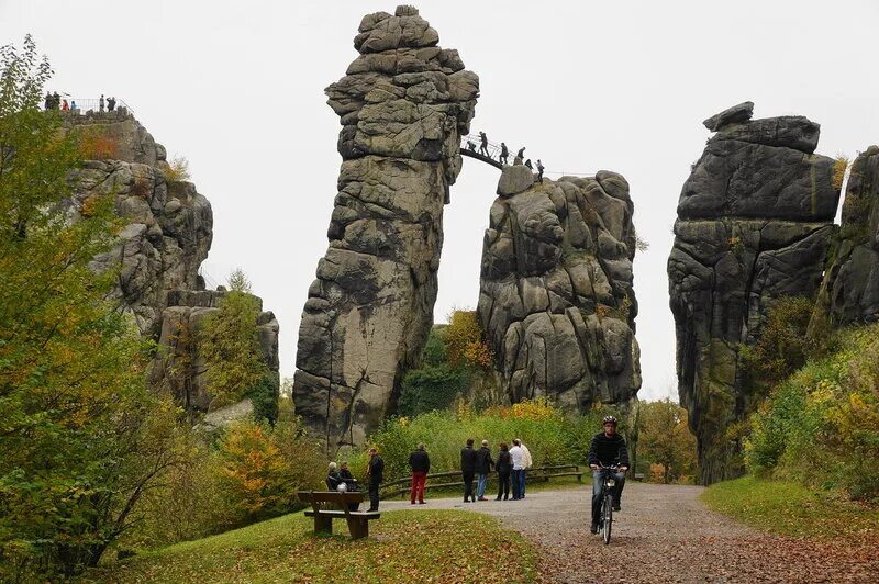 Горы цодило. Гора орешек ергаки. Скалы гора малиновая белорецк. Гора малиновая белорецк. Как называется группа скал в такманском.