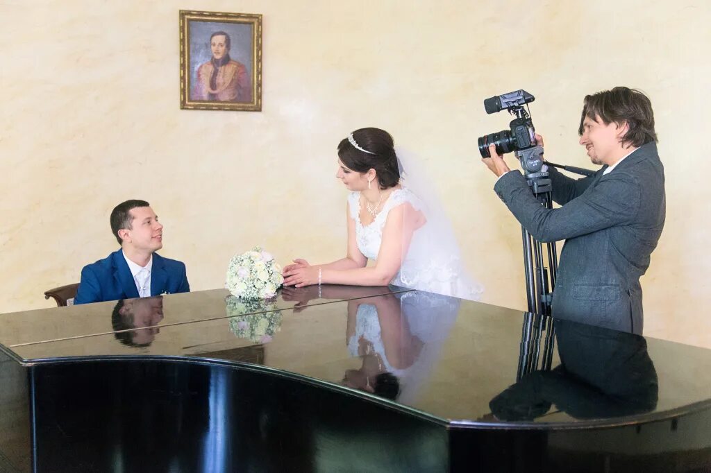 Монтируем свадьбу. Фотограф и видеооператор на свадьбу. Видеоряд из фотографий. Рекламный баннер фотографа. Программы для свадебного видеомонтажа.