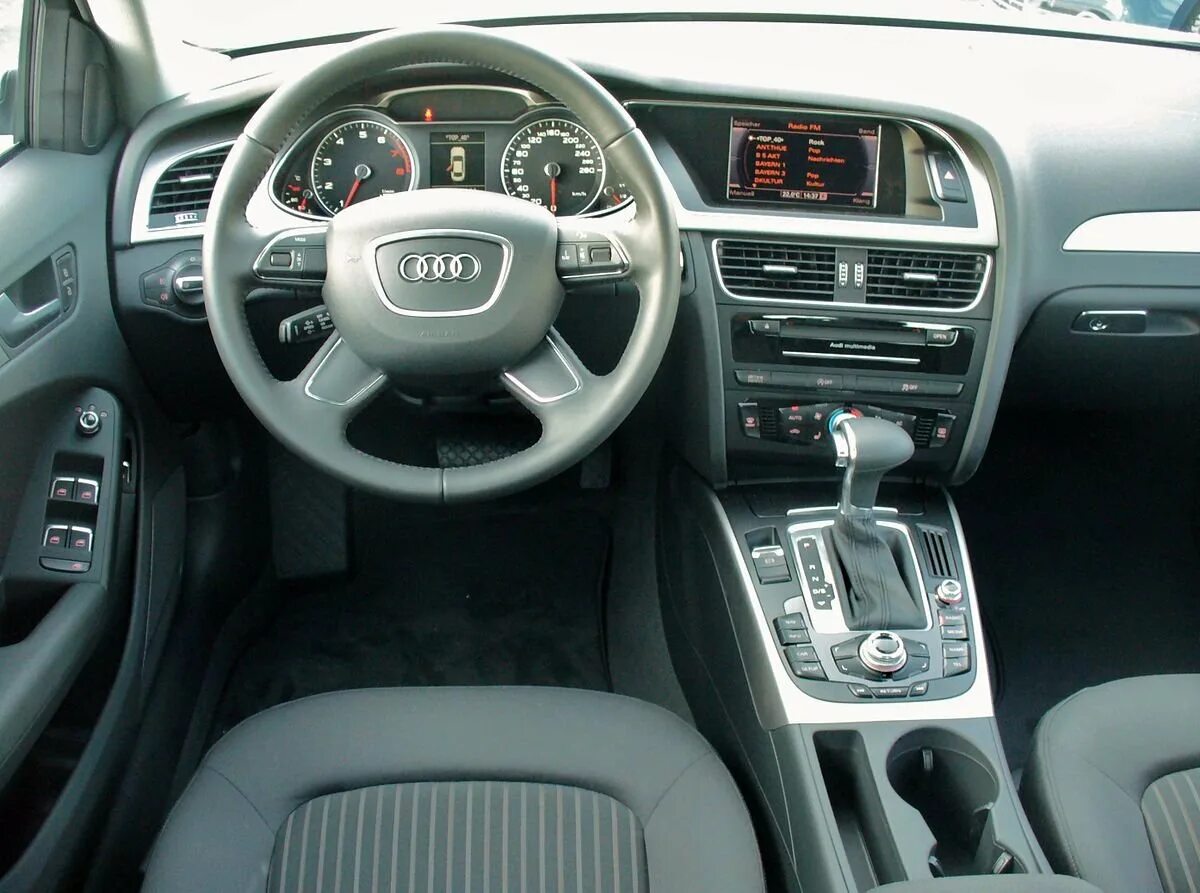 Audi a4 1. 8 160. Audi a4 (b7) 2005-2007. Ауди а4 1. Audi a4 interior.