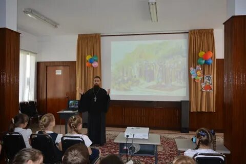 Школа посольства в камбодже