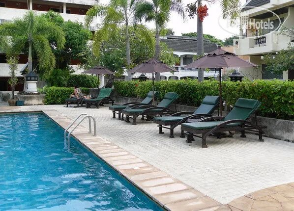 Lantana pattaya resort. Lantana pattaya hotel. Lantana pattaya hotel & resort 3* пляж. Лантана паттайя. Lantana pattaya resort.