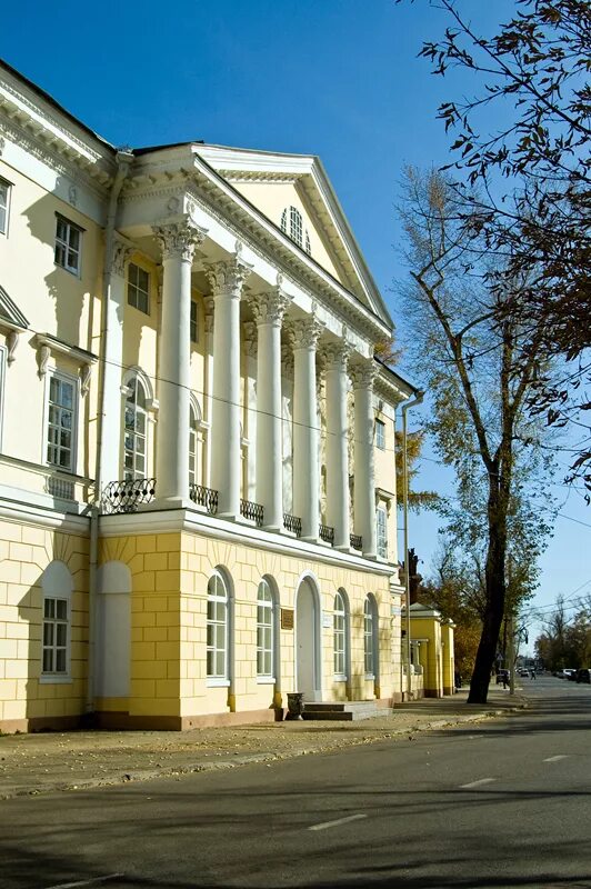 Особняк купца сибирякова иркутск. Научная библиотека игу белый дом иркутск. Научная библиотека игу белый дом иркутск. Резиденция генерал губернатора иркутск. Резиденция генерал губернатора иркутск.