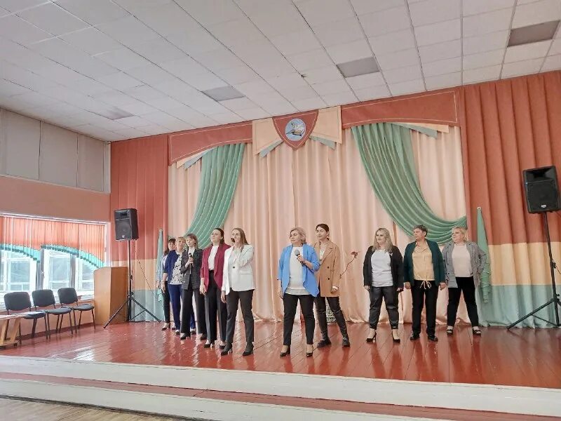 моу сош 28. школа 28 мбоу сош. школа 28 ревда здание. оброченская средняя школа. впр вместе с родителями.