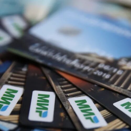 Карта уралсиб 2022. Карта visa сбербанк молодежная. Срок действия карты. Банковская карта уралсиб. Кредитная карта сбербанк.