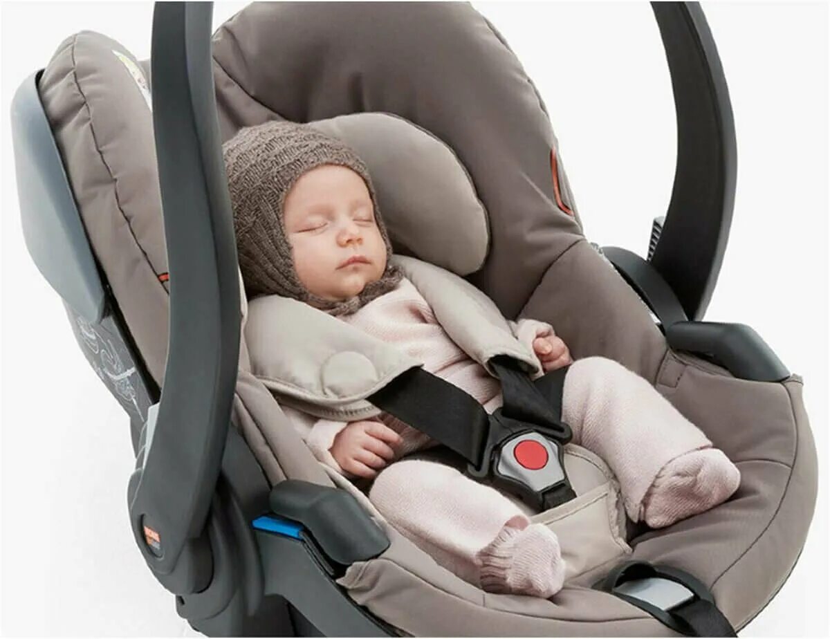 Автолюлька maxi cosi cabriofix. Лежачие автокресла для детей. Автолюлька макси кози для новорожденных с ребенком. Угол наклона автокресла для новорожденного. Позиционер baby sleep.