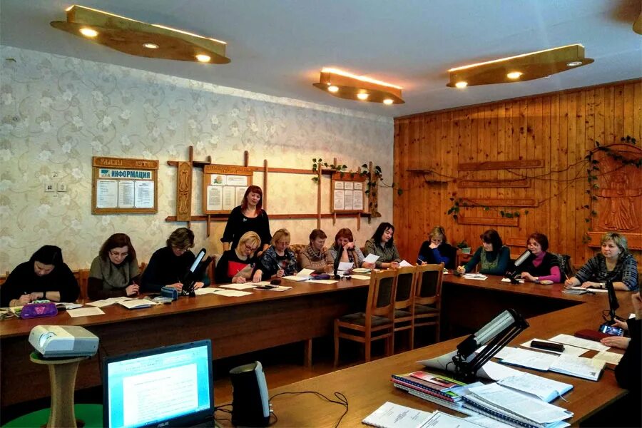 Студенты. Могилевский государственный архив. Акция на экскурсии. Могилевский государственный архив. День работника архива.