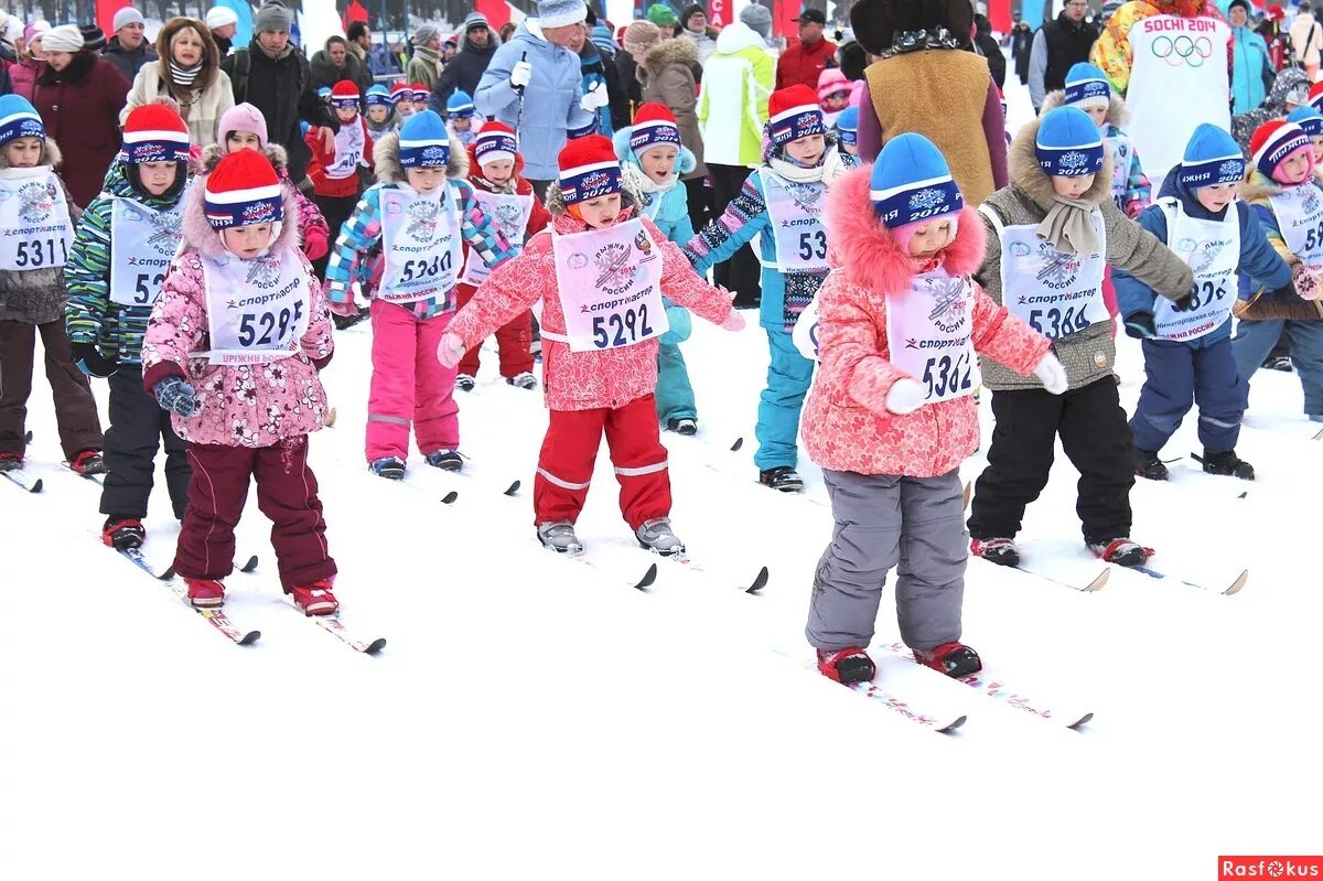 Дети на лыжах фото.