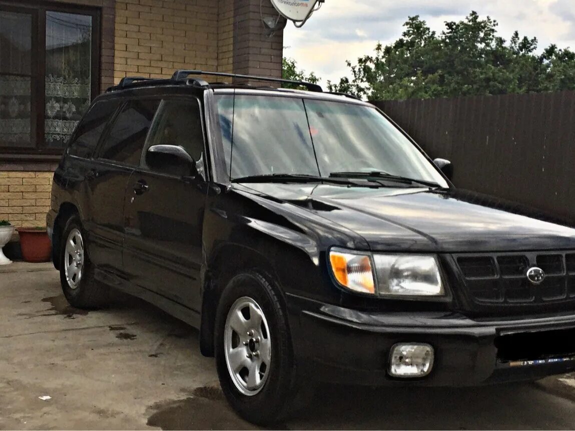 Subaru Forester 1999 2.5. Субару Форестер 1999г. Субару Форестер универсал 1999. Форестер 2001 черный. Купить форестер с пробегом на авито