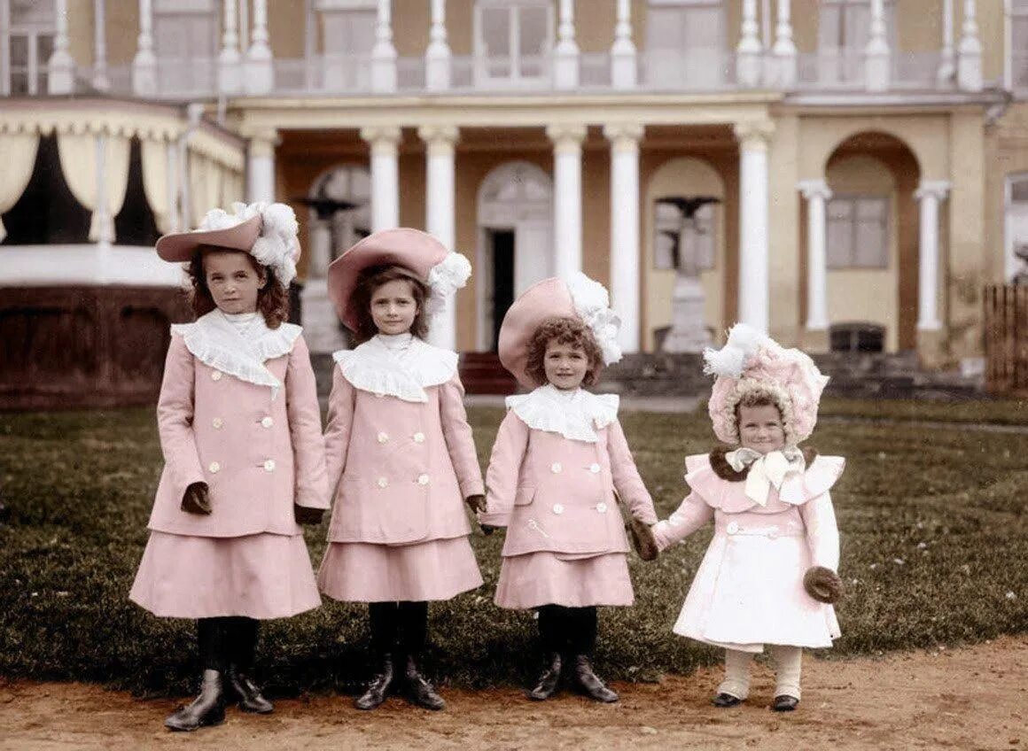 Отма великие княжны. Великие княжны романовы дочери николая 2 мария. Великие княжны романовы дочери николая 2. Александра фёдоровна с дочерьми. Великие княжны российские.