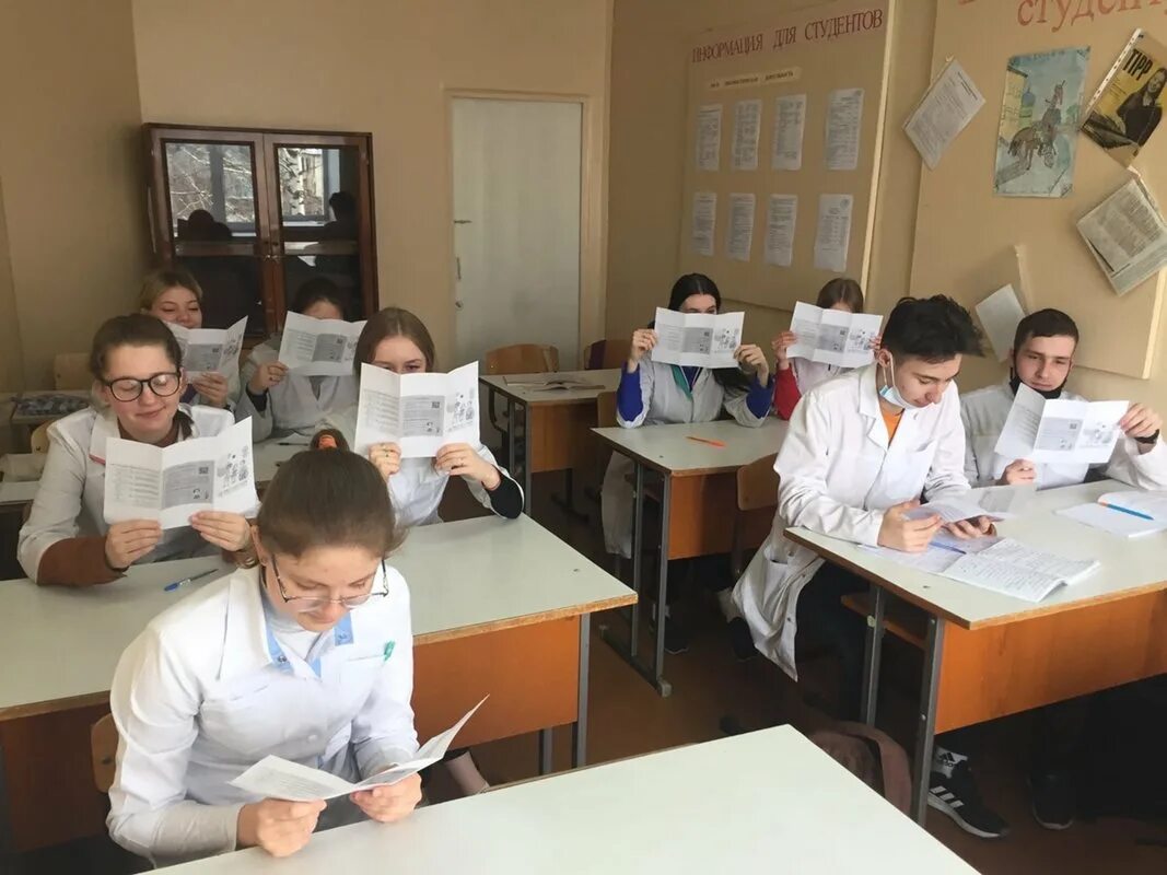 Медицинский колледж 1 красногорск. Московский областной медицинский колледж № 1, красногорский филиал. Красногорская больница 1. Московский областной медицинский колледж № 1, красногорский филиал. Медицинский колледж красногорск.