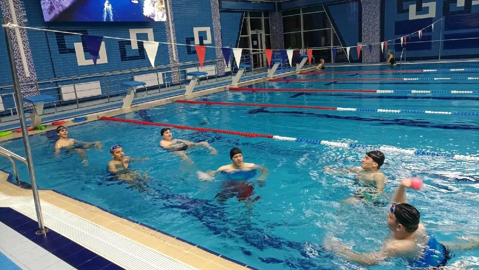 бассейн дельфин чусовой. бассейн дельфин лягушатник. бассейн дельфин ялуторовск. бассейн дельфин город ялуторовск. бассейн ялуторовск.