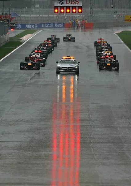 F1 2011 singapore start. Sebastian vettel vs daniel ricciardo mexican gp 2016. F1 2021 старт. Test your reflex best. Эстафетный бег финиширование.