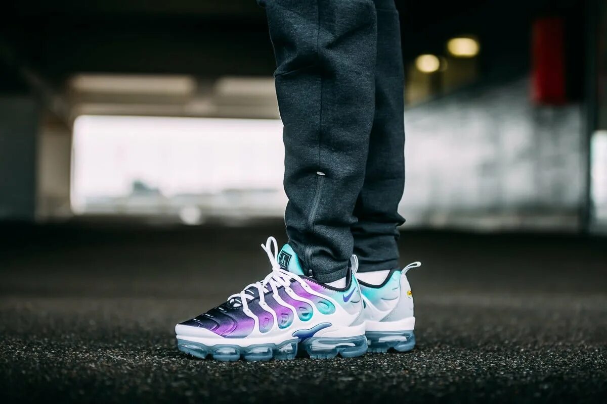 Tn plus drift. Nike vapormax tn plus. nike air vapormax plus. nike air vapormax 360. найк аир макс вапормакс.
