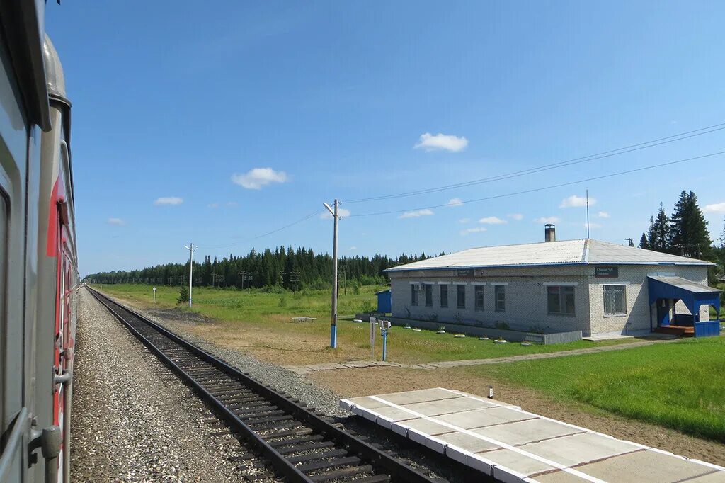 Жд поселок. Станция яйва пермский край. Платформа кучино балашиха. Станция желтухино рязанской области. Жд поселок.