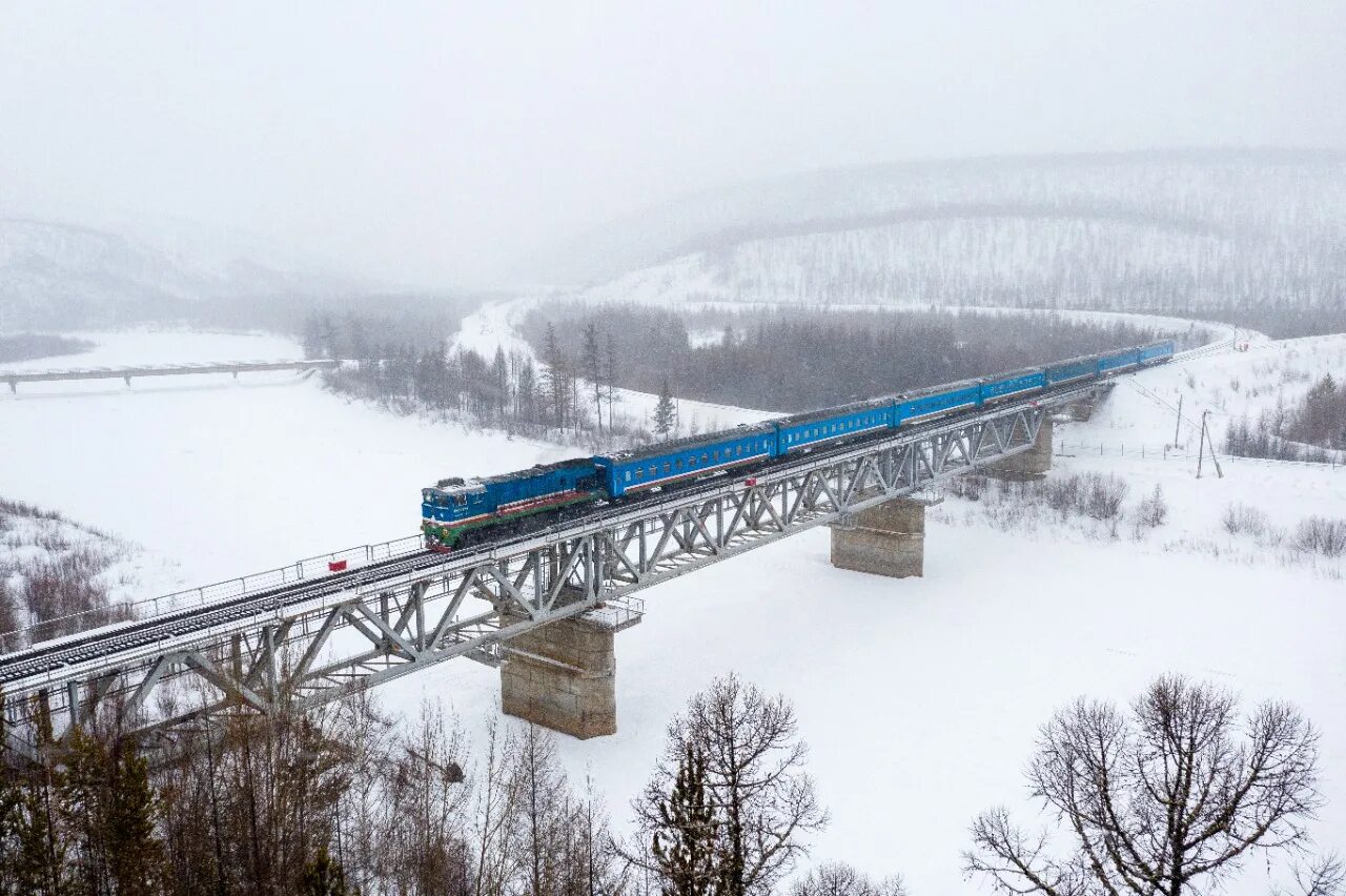 Якутск нижний бестях жд. Нижний бестях железная дорога. Железная дорога алдан нижний бестях. Амуро якутская магистраль. Поезд нижний бестях тында.