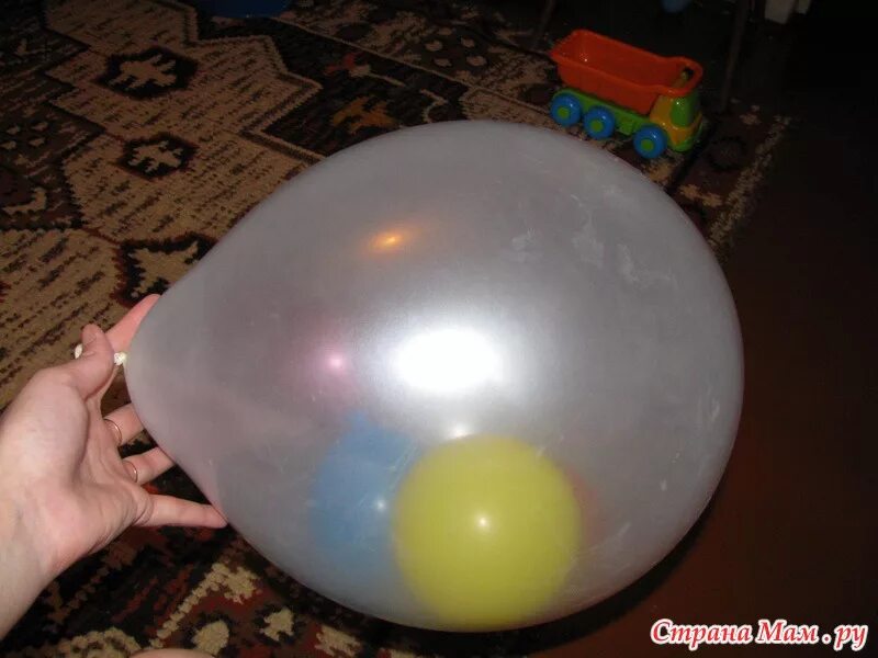 Большой шар из маленьких шаров. Шар-сюрприз. Шарики с большим горлышком. Как сделать шар. Раздуто в шарике.