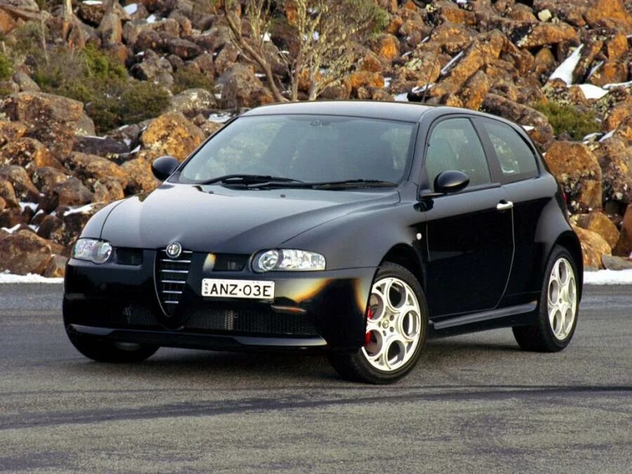 1.6 альфа ромео. Alfa Romeo 147. Alfa Romeo 147 2003. Альфа Ромео 147. Alfa Romeo 147 2004.