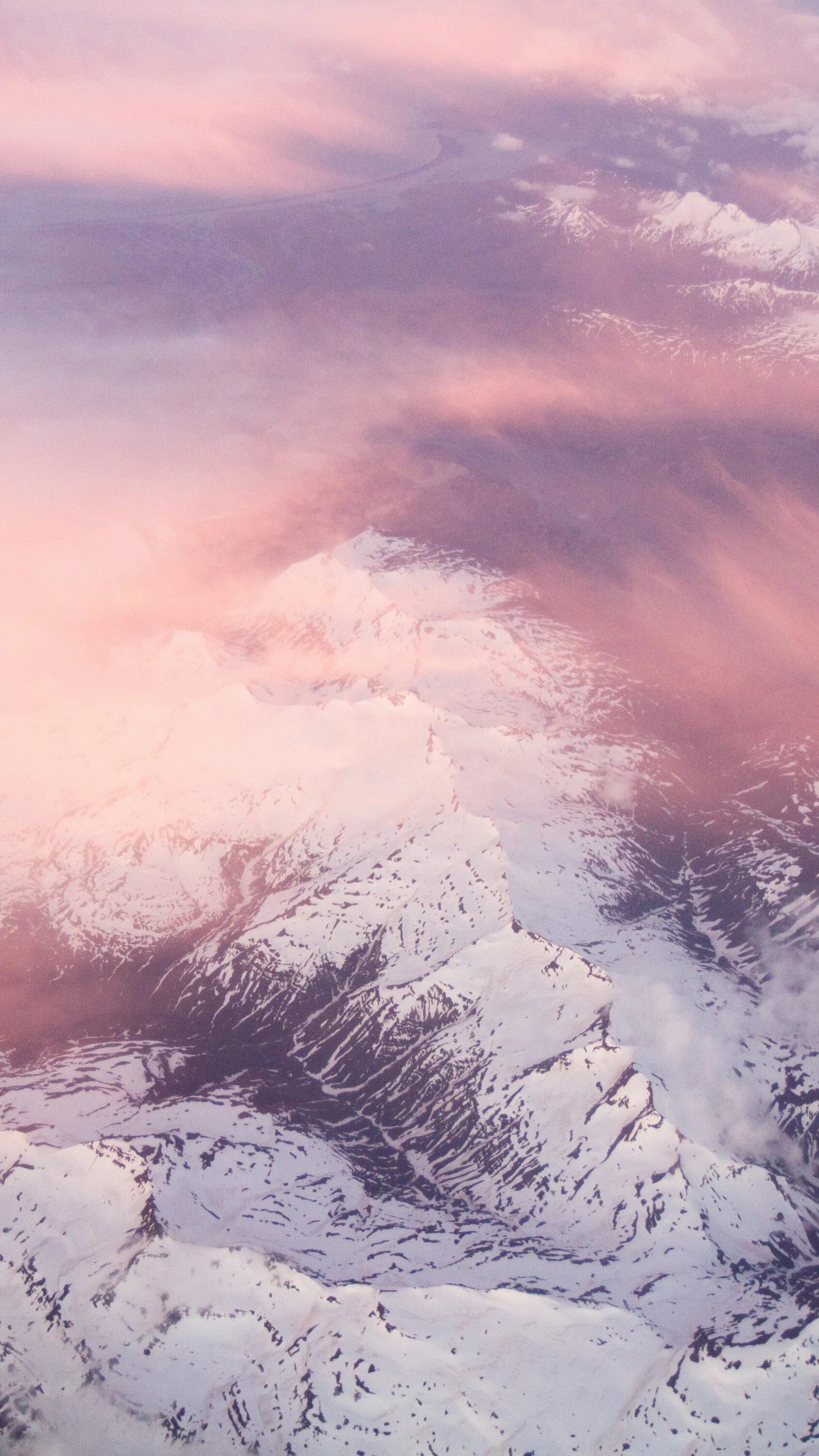 Гора розовое облако. Розовые горы Эстетика. Розовые облака и горы. Айфон Эстетика. Гора айфонов.