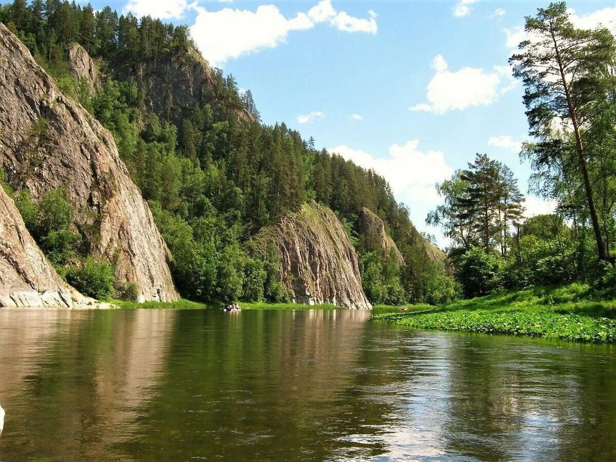 Река урал куда. Река Урал в Башкирии. Река белая Южный Урал. Река белая Башкортостан. Река Зилаир Башкирия.