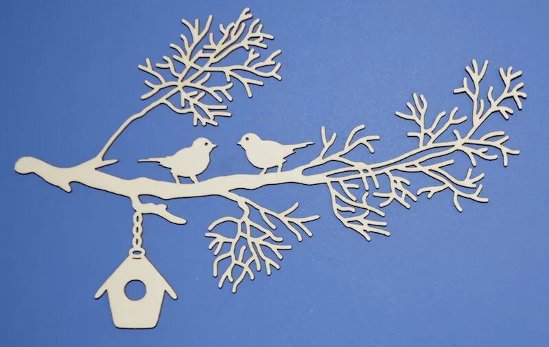 Украшения на окна деревья. Новогодние украшения на окна птички. Ветка для украшения окна. Украшения на окна птички и ветки.
