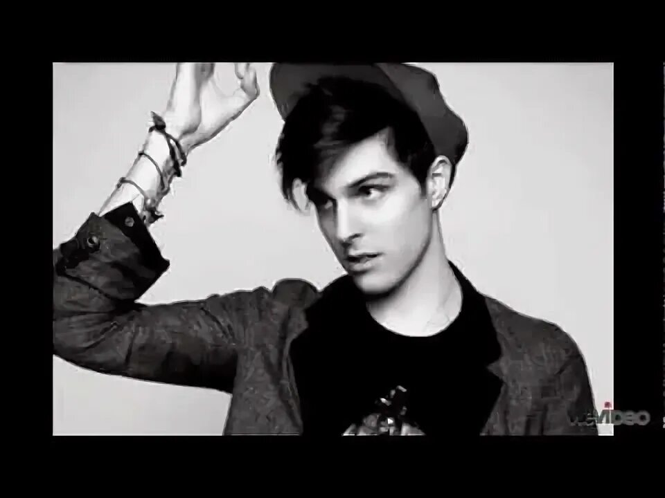 Chemistry left boy. Left boy. Ferdinand left boy. Left boy dangerous обложка. Ferdinand fka left boy.