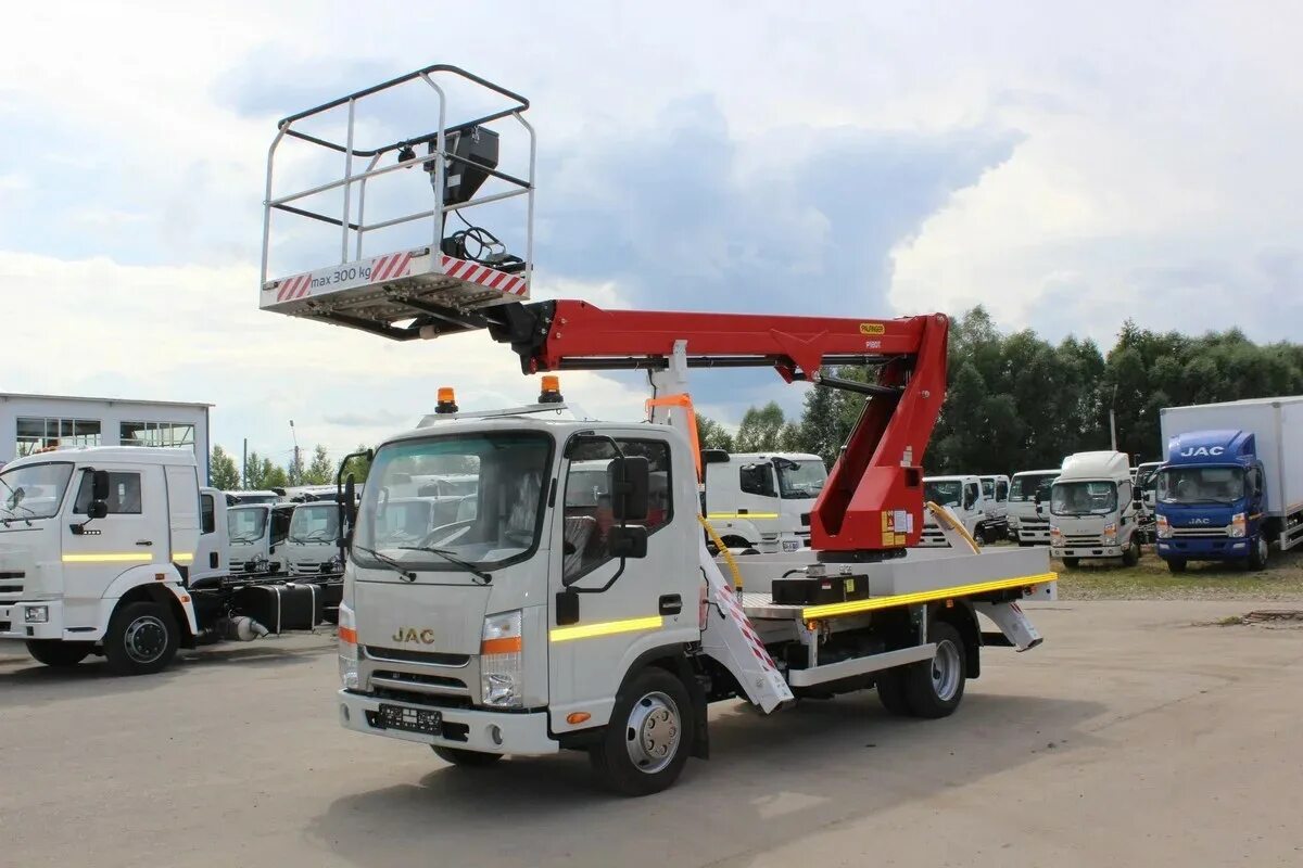 Автовышка на кия бонго 3. Tadano at 120 tg. Автовышка hino 300. Автовышка 20м. Шасси jac n180.