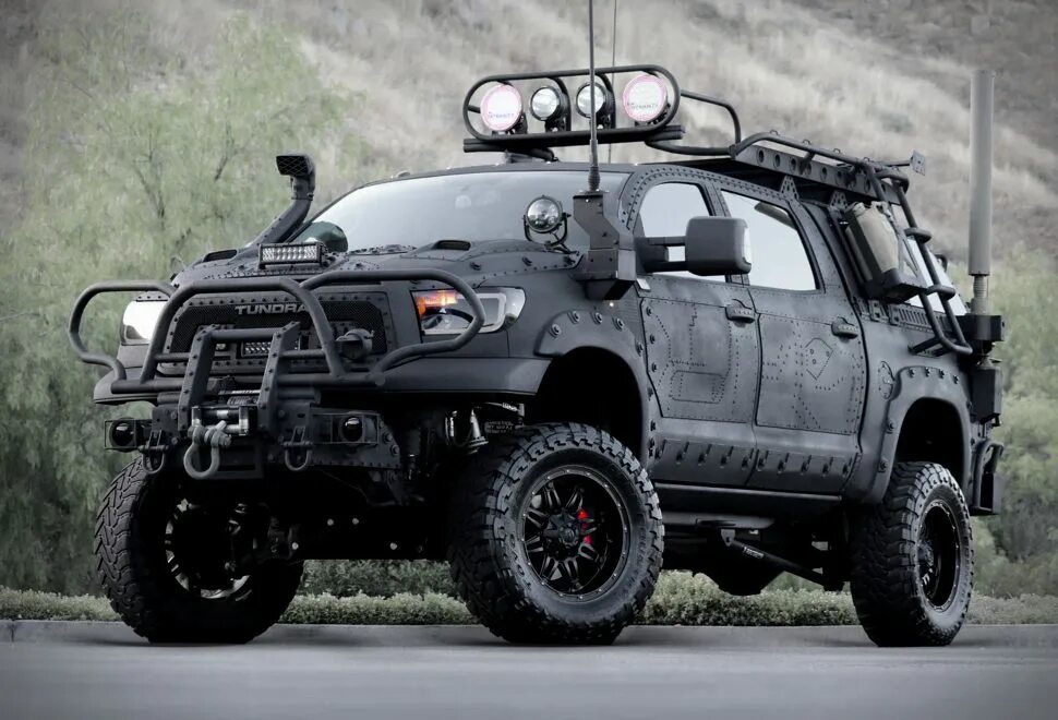 Джип вранглер 2022. Джип rezvani tank. Лучшие 4x4. Jeep wrangler 4x4. Джип 4х4 вранглер.