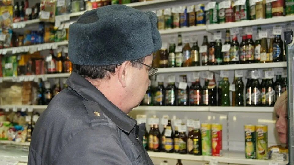 Пиво после 11. Кировский алкоголь. Алкоголь после 11 Ульяновск. Ночные магазины рядом с алкоголем Ульяновск.