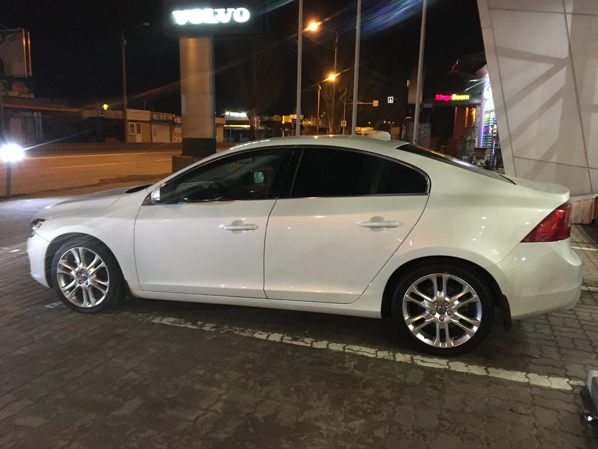 С60 диски. Volvo s60 2012 r18. volvo s60 на 18 дисках. volvo s60 диски r18. volvo s60 2 r18.