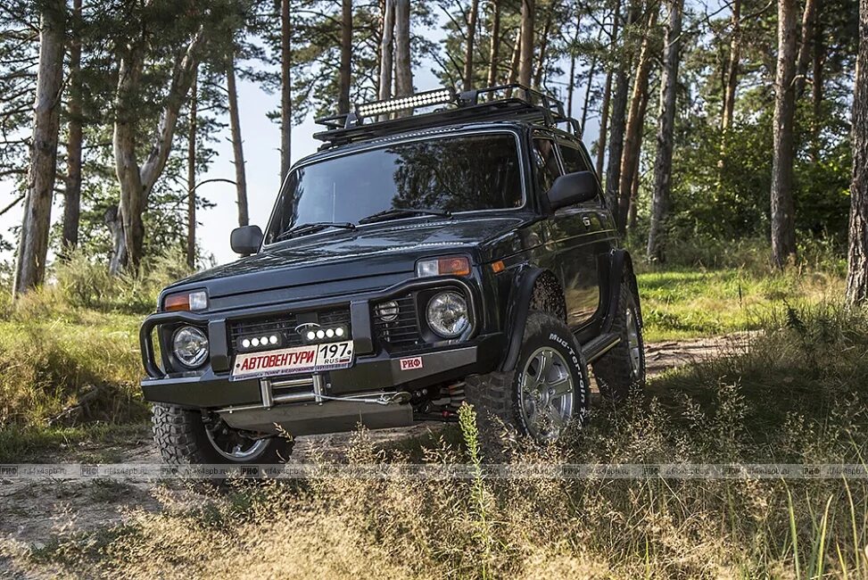 Турбо мотор ваз 2107. Lada niva v8. На ниве через реку. Мотор 2121 турбо. Шевроле нива двигатель турбо.