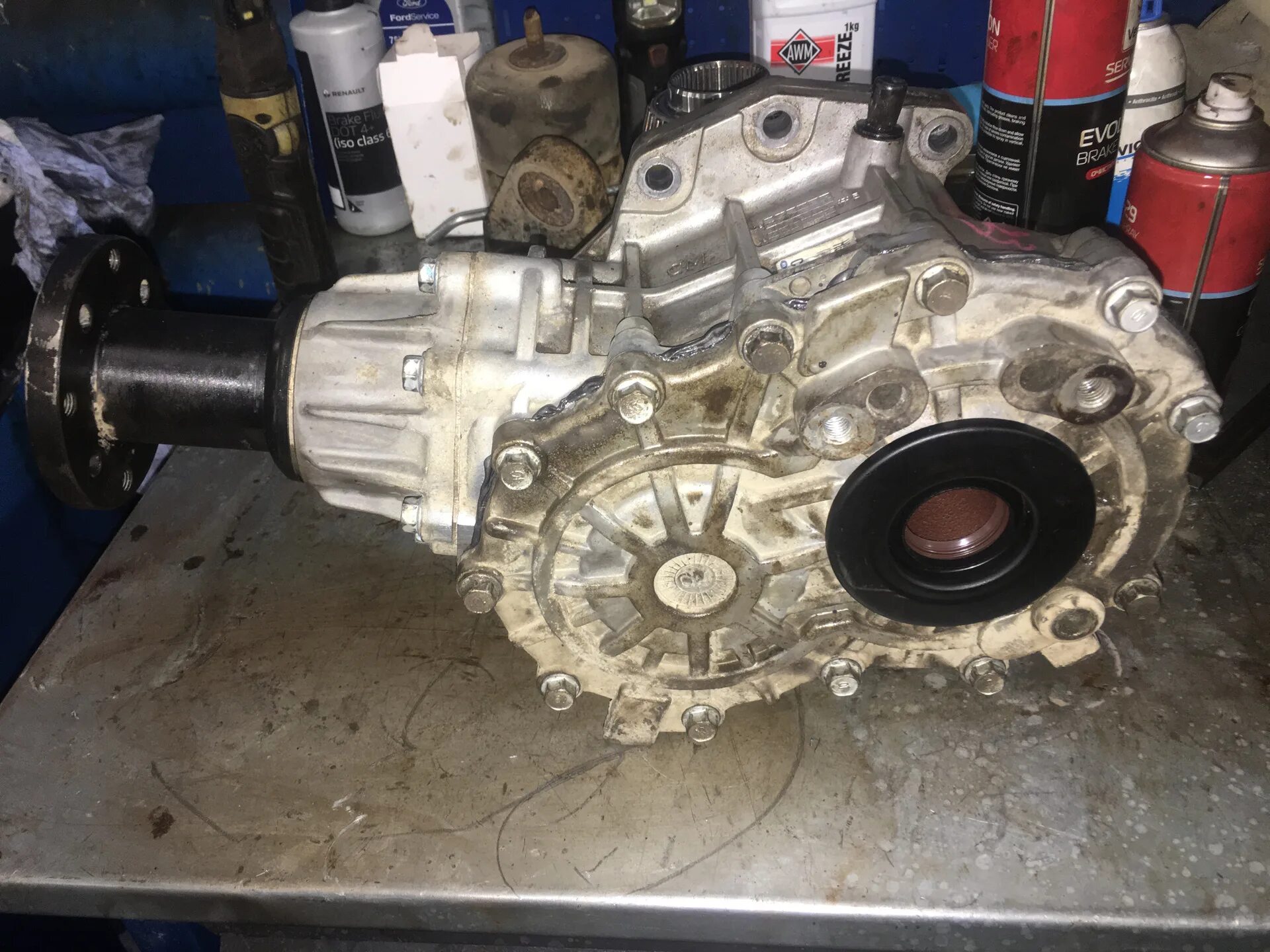 Санта фе классик снизу. Полный привод санта фе 2. Санта фе трансмиссия. Трансмиссия hyundai santa fe. Задний привод привод санта фе.