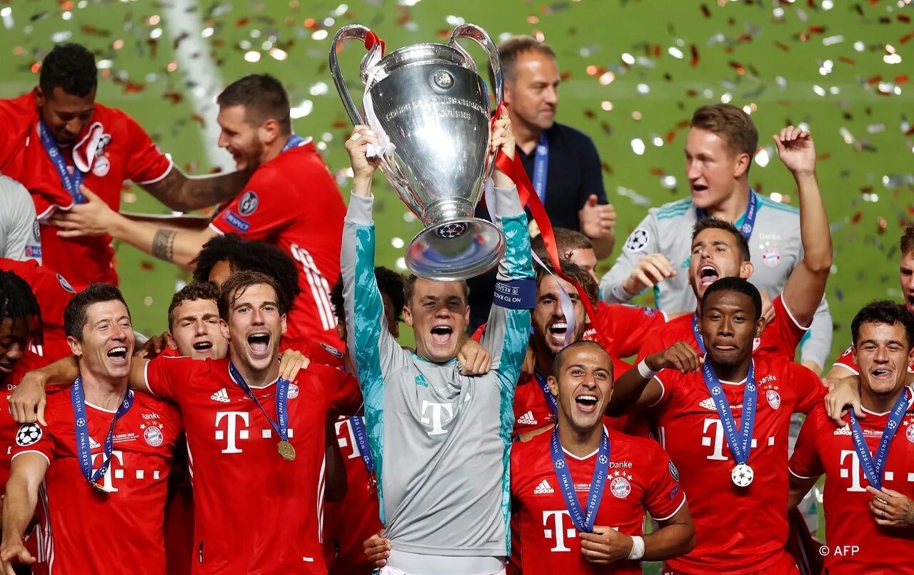 Бавария победитель Лиги чемпионов 2020. Бавария чемпион Лиги чемпионов 2020. Бавария 2020 требл. Бавария победитель ЛЧ 2019-2020.