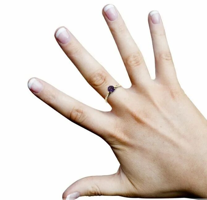 Носить кольцо на среднем пальце женщине. Кольцо на среднем пальце правой руки. Кольцо на указательном пальце. Кольцо Сатурна на пальце. Форма кольца на указательный палец.