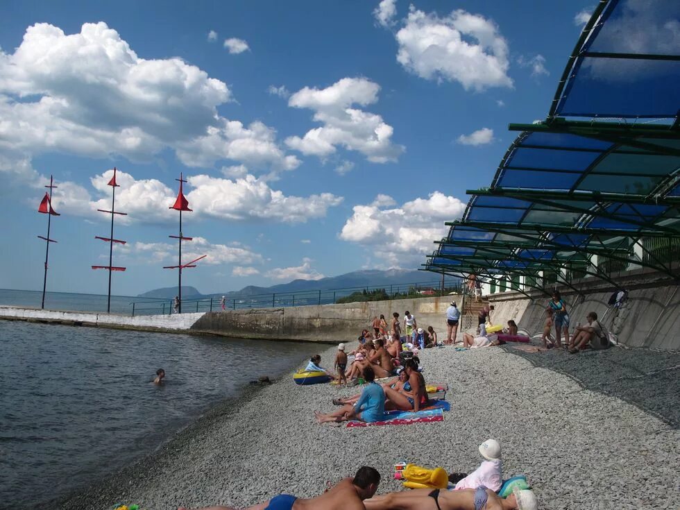 Пансионат алые паруса. Пансионат Алые паруса Алушта. Алые паруса Сатера Алушта. Алые паруса Крым Алушта. Сатера Крым отель Алые паруса.