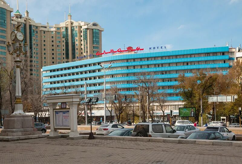 Almaty hotel. Гостиница Алма Ата. Гостиница «Казахстан» в Алма-Ате. Гостиница Алматы в Алматы. Гостиница Меркурий Алма-Ата.