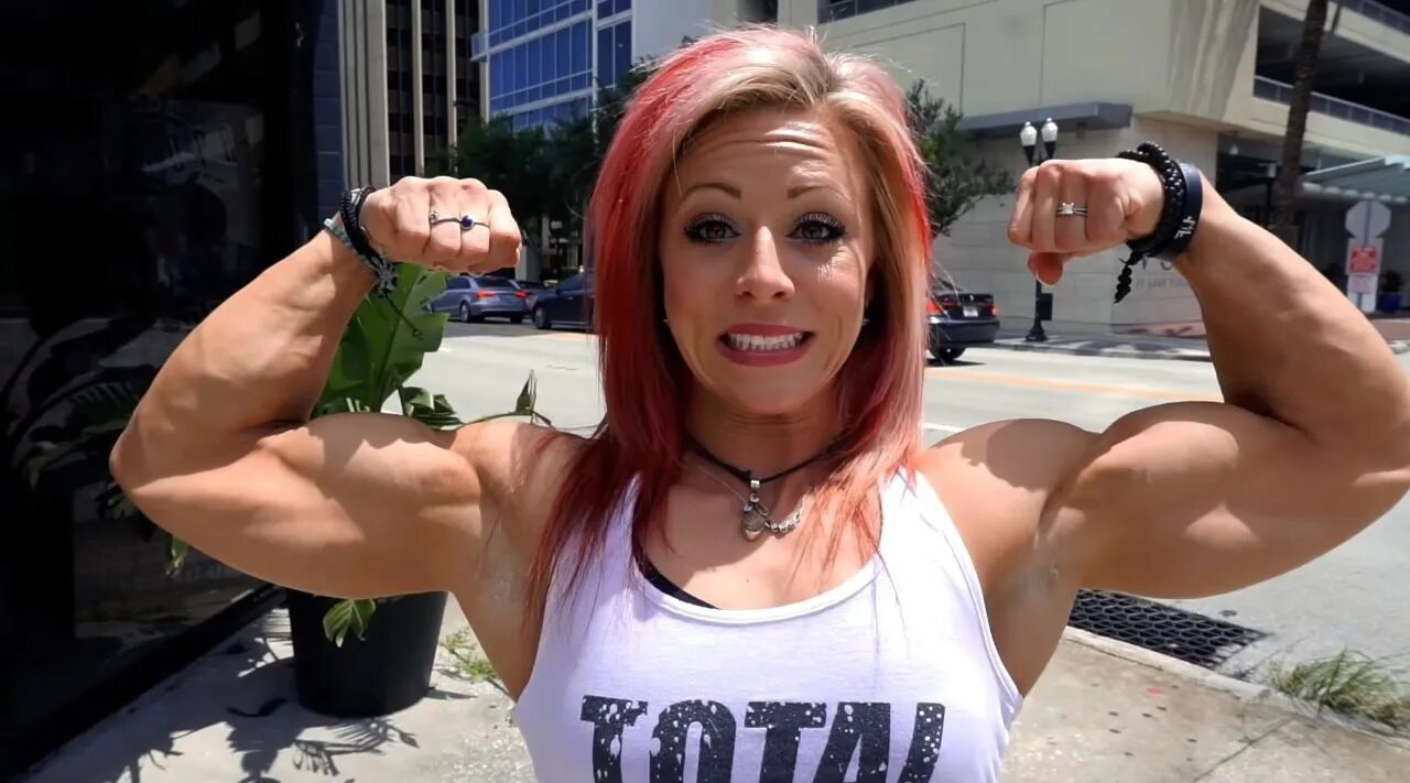 Muscle girl flex