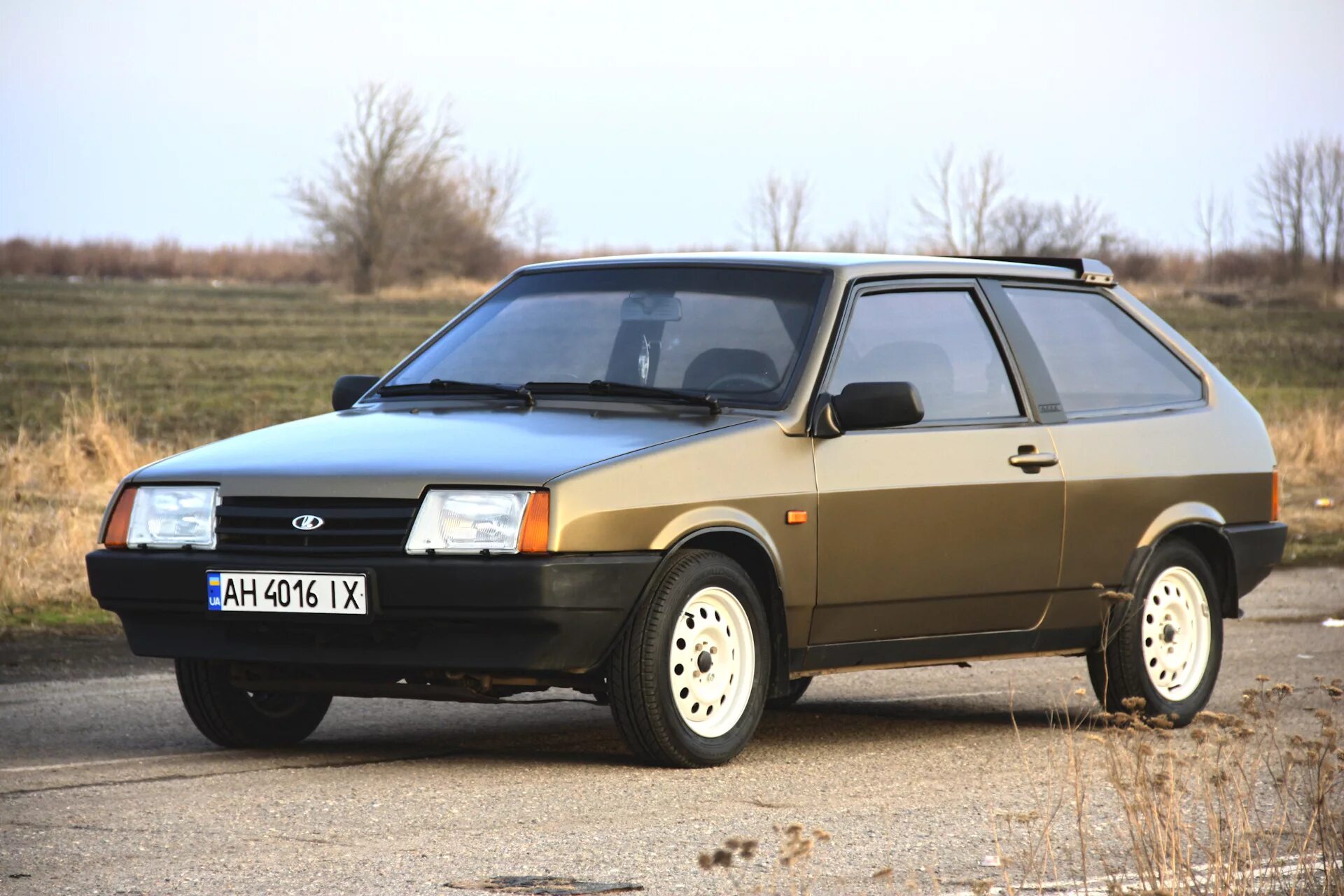 8 фот. Лада спутник 2108. Лада 2108 кабриолет. Лада спутник 2108. Жигули ваз 2108.