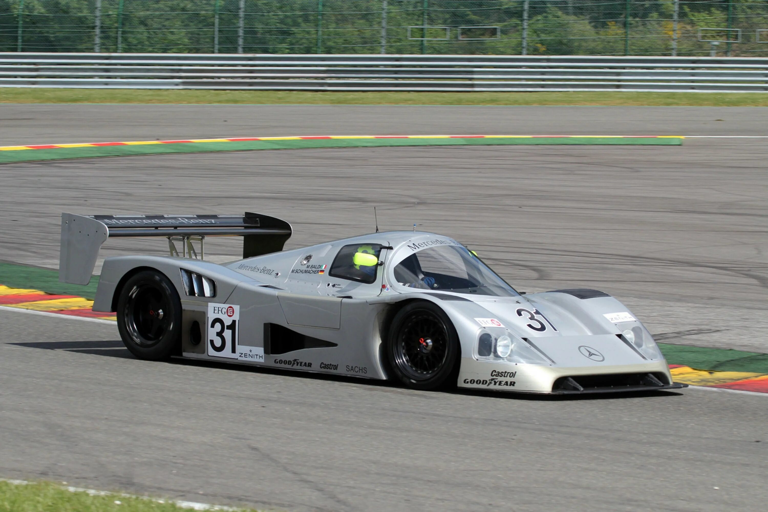 Sauber mercedes-benz c11. Мерседес 24 часа леман. Мерседес леман 1999. Bmw v12 lmr. Mercedes clr le mans 1999 полет.
