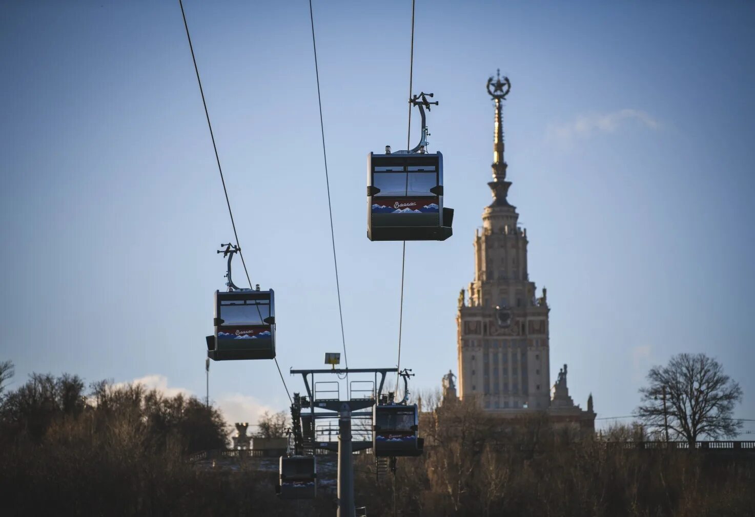 Воробьев гора канатная. Воробьёвы горы москва канатная дорога. московская канатная дорога на воробьевых горах. фуникулер москва воробьевы горы. воробьевы горы москве конатная дорога.