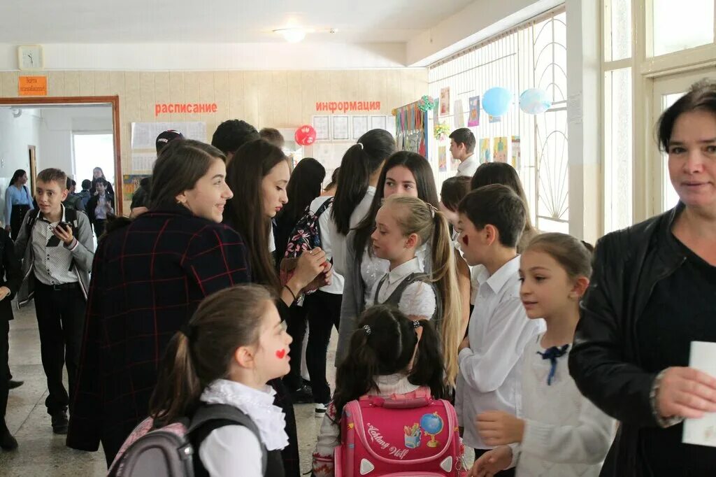 Школы в нальчике адреса. 19 школа нальчик. 6 школа нальчик. 10 школа нальчик. Школа успех нальчик.