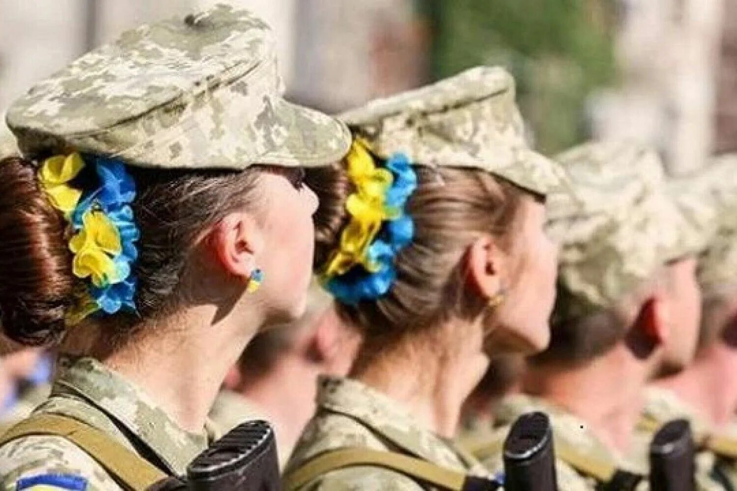 ВСУ Украины женщины. Женщины в украинской армии. Украинские женщины военные. Женщины в армии ВСУ.