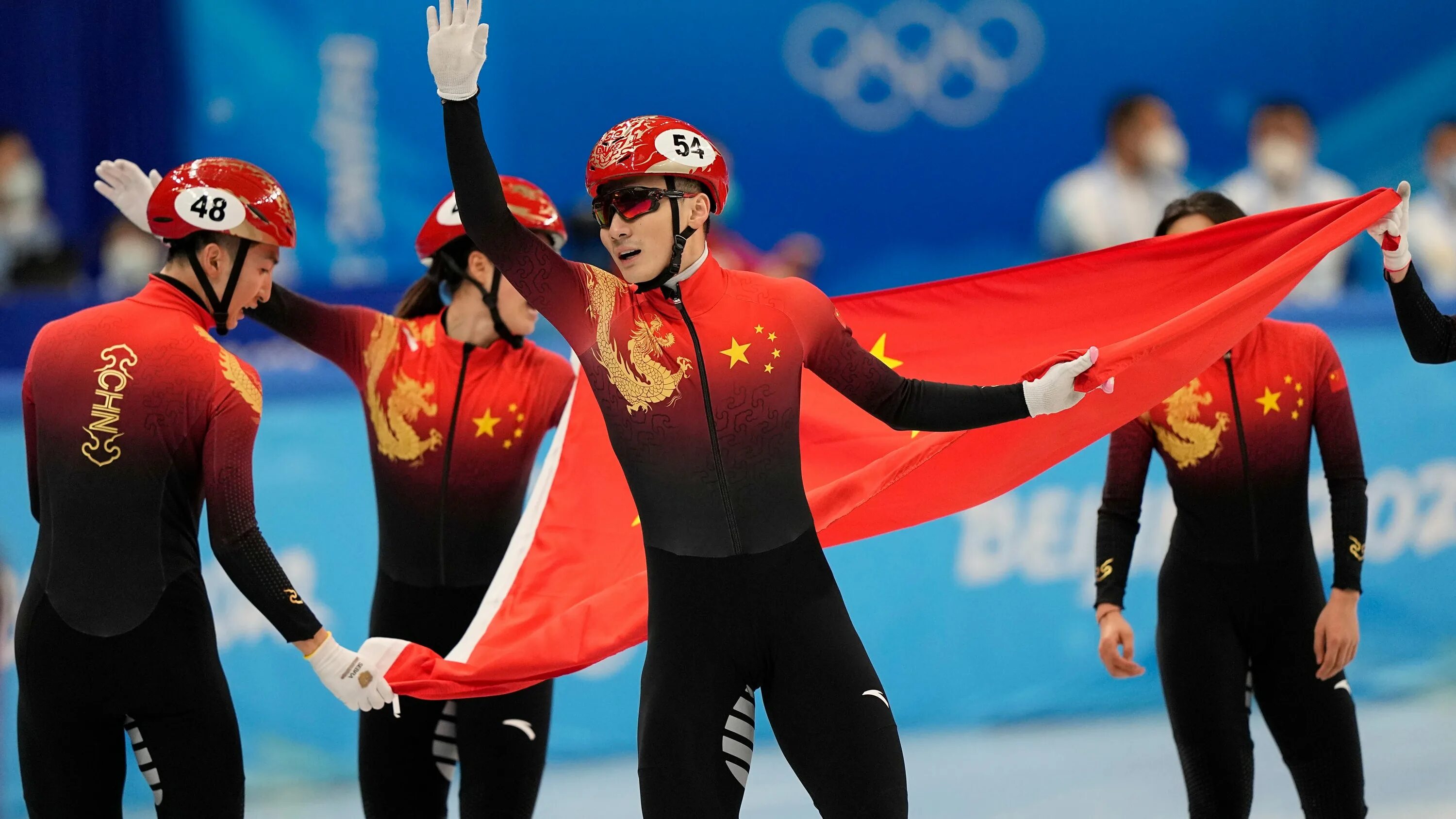 Шорт трек Китай на Олимпийских играх 2022. Шорт трек Пекин. Beijing 2022 short track Speed Skating. Сборная Китая на Олимпиаде в Пекине 2022. Красных олимпийские игры
